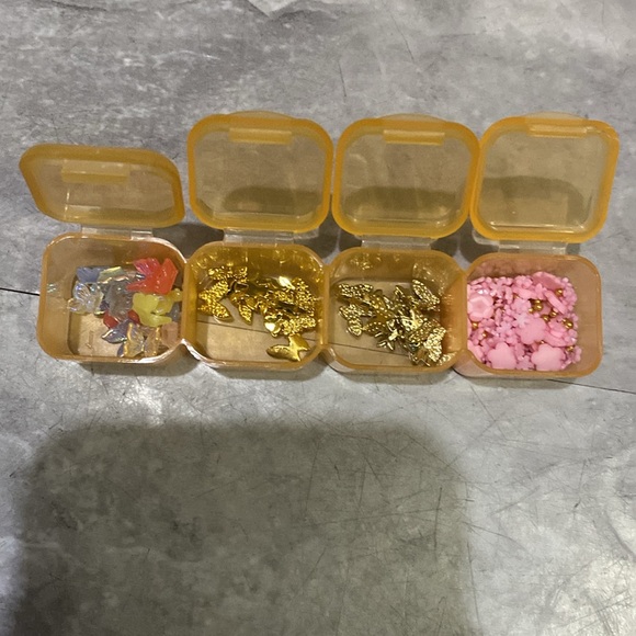 Nail press on art tools 3D rhinestones for acrylic nails gems - Picture 4 of 7